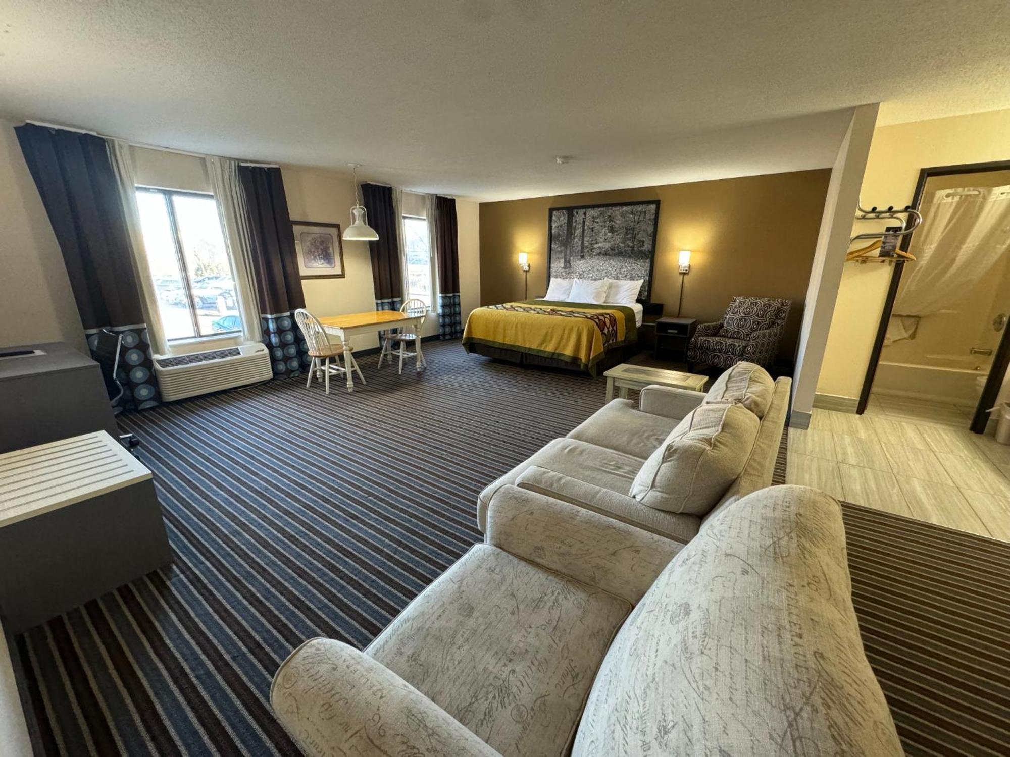 Super 8 by Wyndham Columbia Clark Lane Hotel Bagian luar foto
